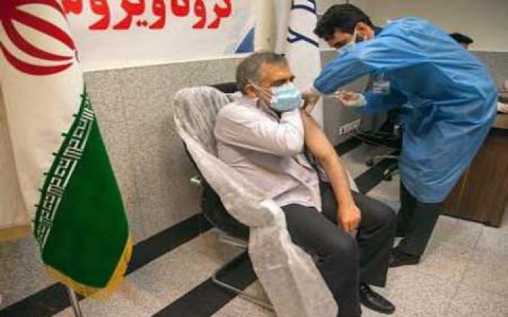 آغاز واکسیناسیون افراد بالای 65 سال در قم آغاز واکسیناسیون افراد بالای 65 سال در قم